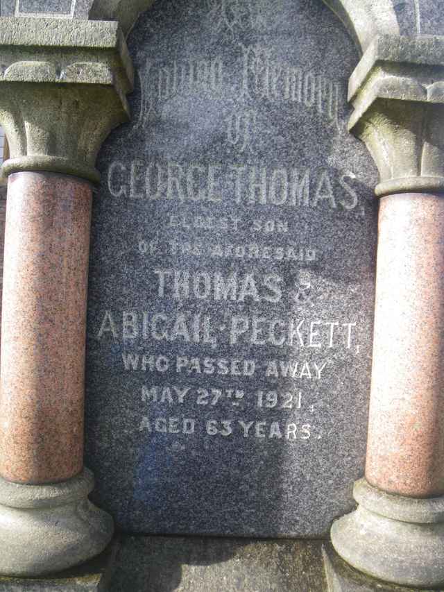 Image of headstone. Full inscription, if known, accompanying. Click for a larger view.