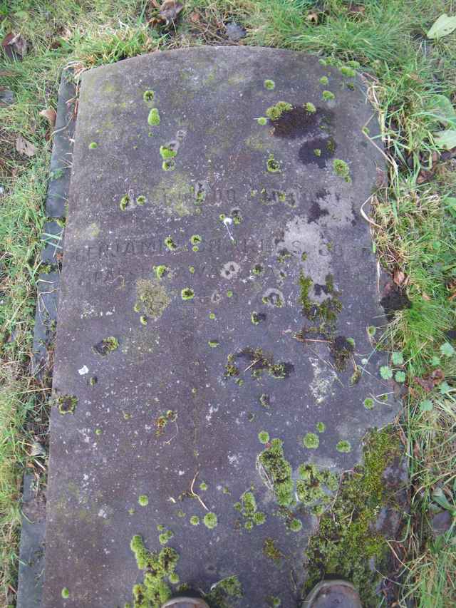 Image of headstone. Full inscription, if known, accompanying. Click for a larger view.