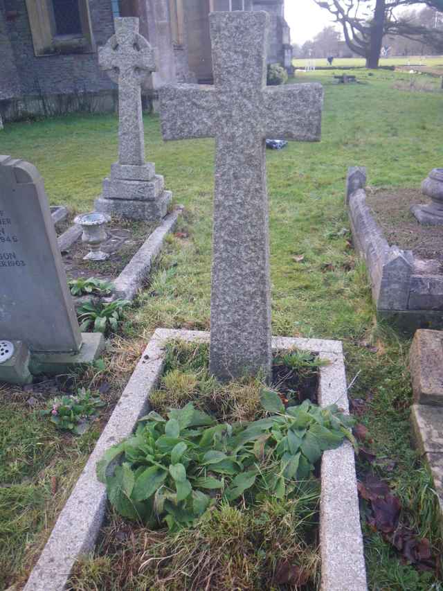 Image of headstone. Full inscription, if known, accompanying. Click for a larger view.