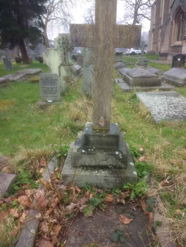 Image of headstone. Full inscription, if known, accompanying. Click for a larger view.