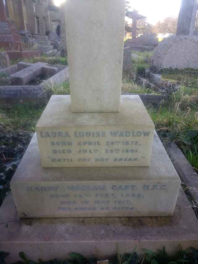 Image of headstone. Full inscription, if known, accompanying. Click for a larger view.