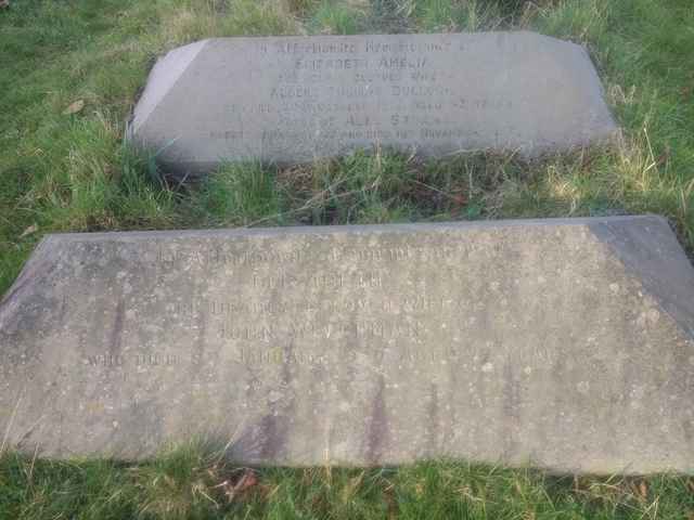 Image of headstone. Full inscription, if known, accompanying. Click for a larger view.