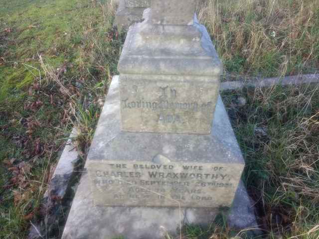 Image of headstone. Full inscription, if known, accompanying. Click for a larger view.