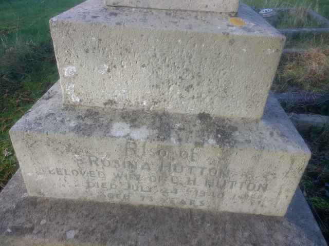 Image of headstone. Full inscription, if known, accompanying. Click for a larger view.