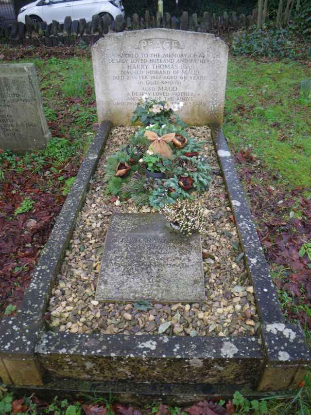 Image of headstone. Full inscription, if known, accompanying. Click for a larger view.