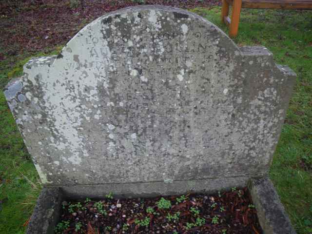 Image of headstone. Full inscription, if known, accompanying. Click for a larger view.