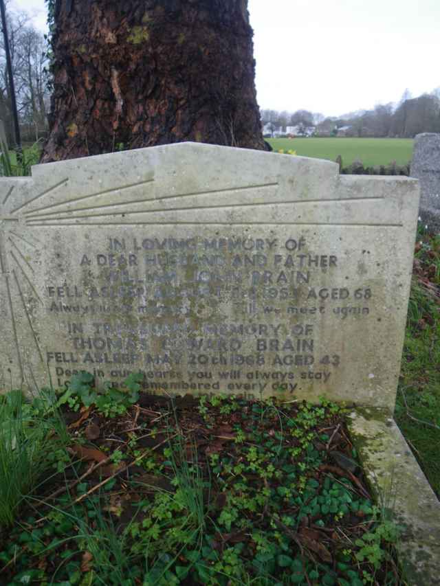 Image of headstone. Full inscription, if known, accompanying. Click for a larger view.