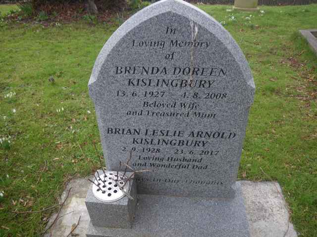 Image of headstone. Full inscription, if known, accompanying. Click for a larger view.