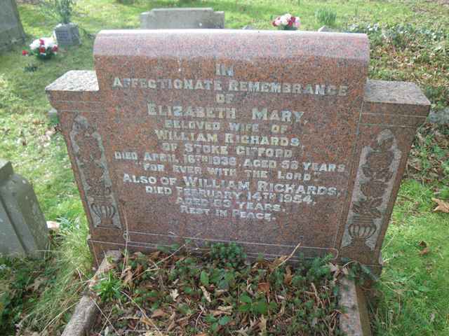 Image of headstone. Full inscription, if known, accompanying. Click for a larger view.