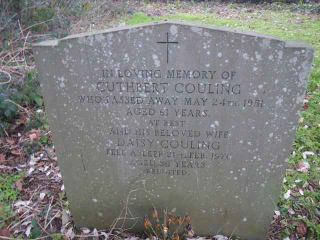 Image of headstone. Full inscription, if known, accompanying. Click for a larger view.