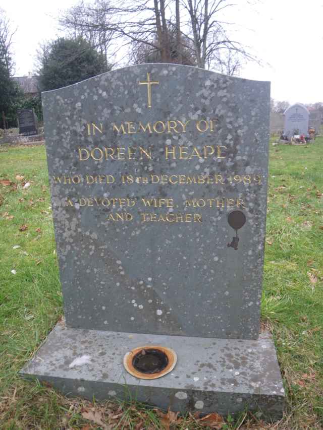 Image of headstone. Full inscription, if known, accompanying. Click for a larger view.