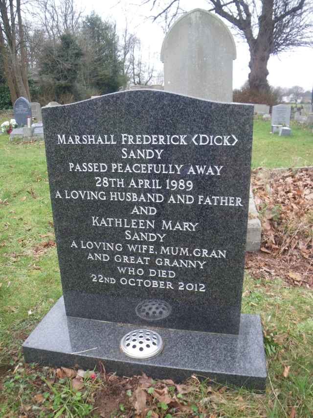 Image of headstone. Full inscription, if known, accompanying. Click for a larger view.