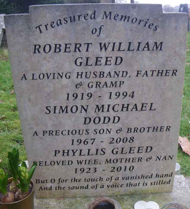 Image of headstone. Full inscription, if known, accompanying. Click for a larger view.