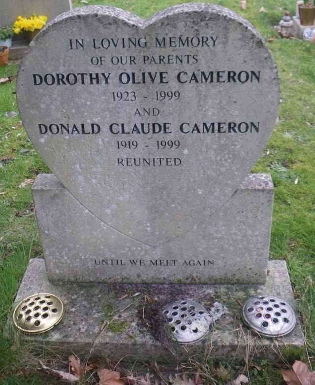 Image of headstone. Full inscription, if known, accompanying. Click for a larger view.