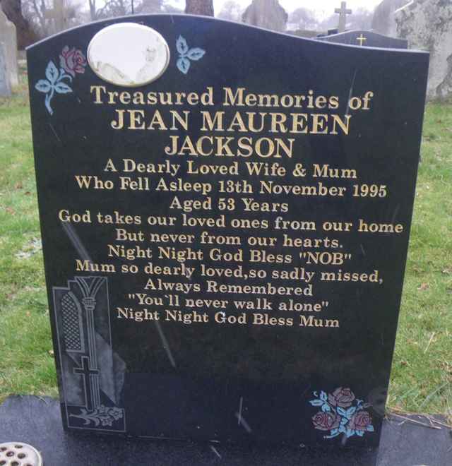 Image of headstone. Full inscription, if known, accompanying. Click for a larger view.