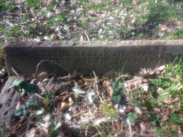 Image of headstone. Full inscription, if known, accompanying. Click for a larger view.