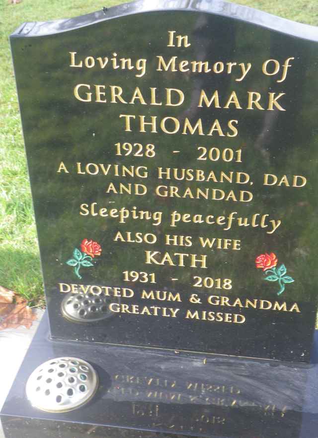 Image of headstone. Full inscription, if known, accompanying. Click for a larger view.