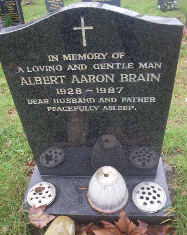 Image of headstone. Full inscription, if known, accompanying. Click for a larger view.