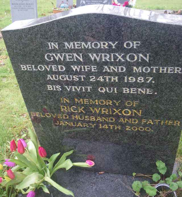 Image of headstone. Full inscription, if known, accompanying. Click for a larger view.