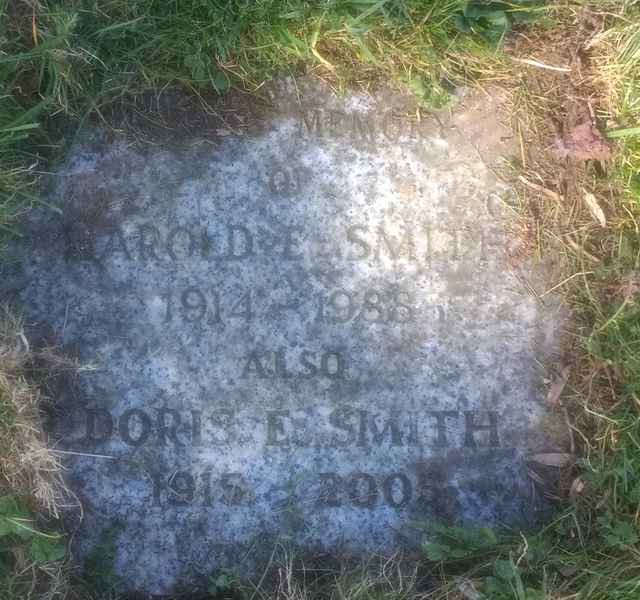 Image of headstone. Full inscription, if known, accompanying. Click for a larger view.