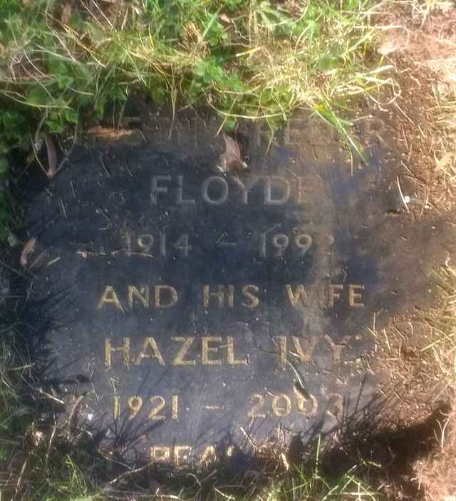 Image of headstone. Full inscription, if known, accompanying. Click for a larger view.