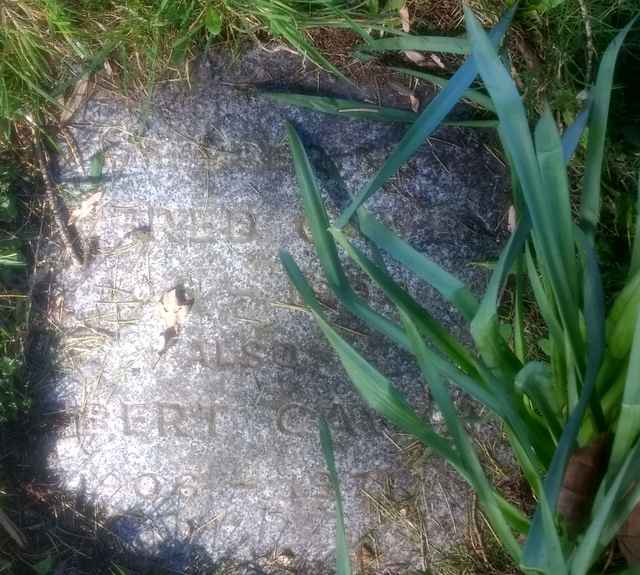 Image of headstone. Full inscription, if known, accompanying. Click for a larger view.