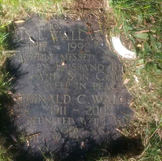 Image of headstone. Full inscription, if known, accompanying. Click for a larger view.